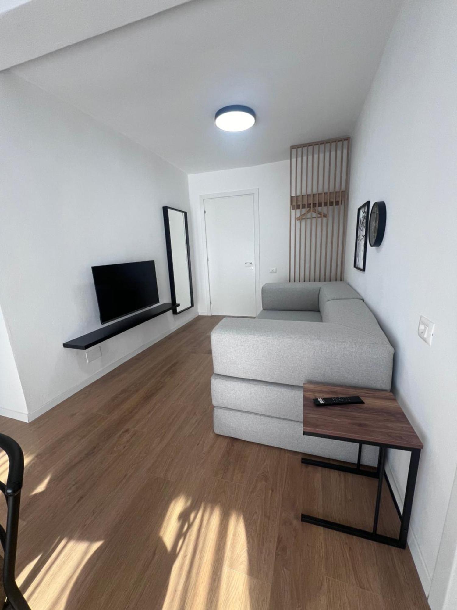 Modern In Apartamento *