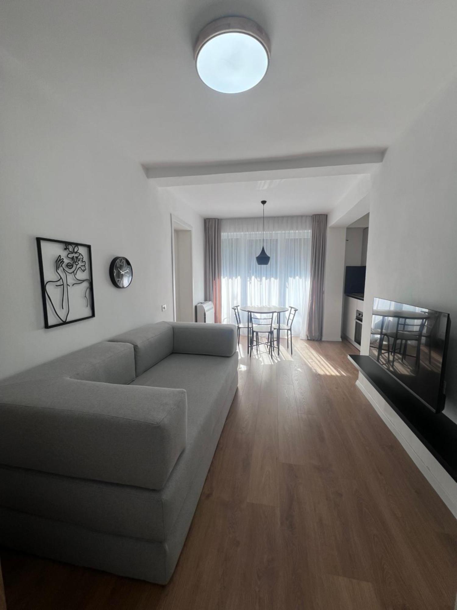 Modern In Apartamento Tirana