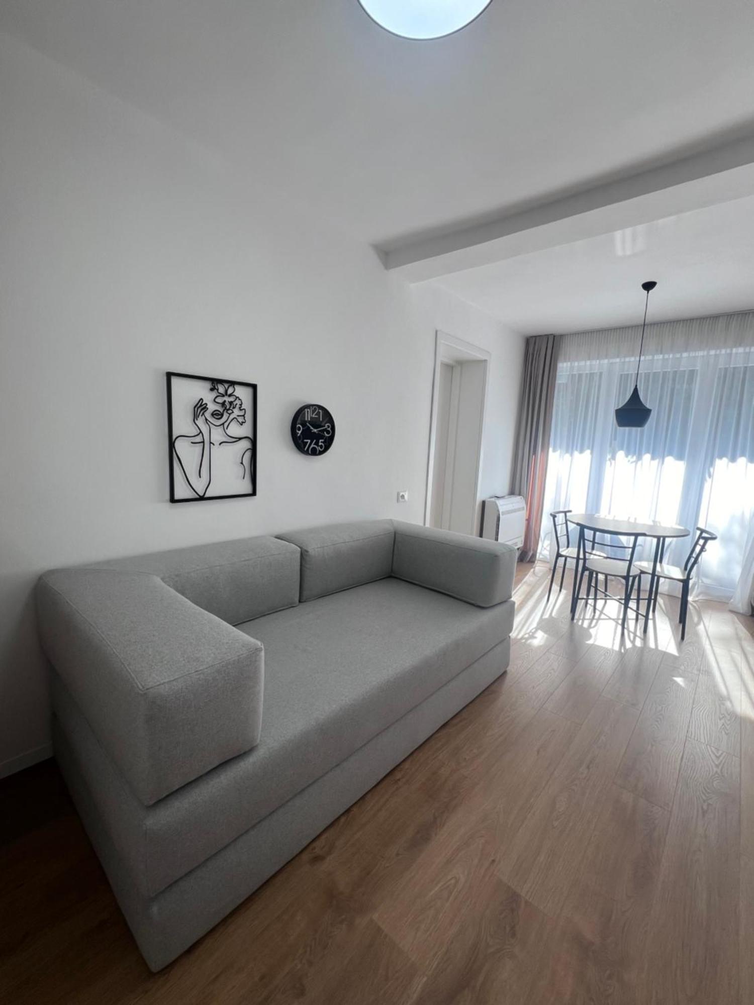 Modern In Apartamento